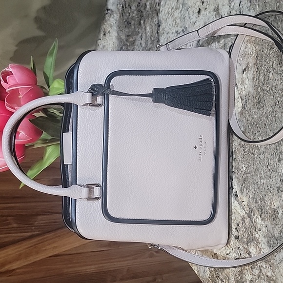 KATE SPADE Handbags - Kate Spade EUC large leather Evangelie handbag